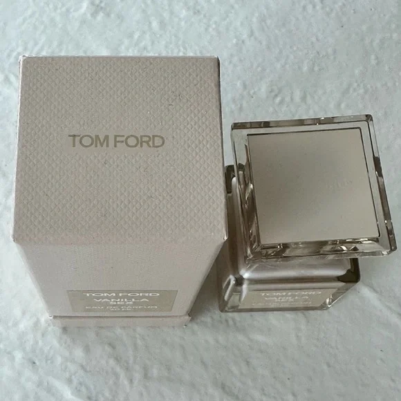 Tom Ford Vanilla Eau de Parfum 30ml | Nearly Full | With Box | $300 Retail - Picture 3 of 4